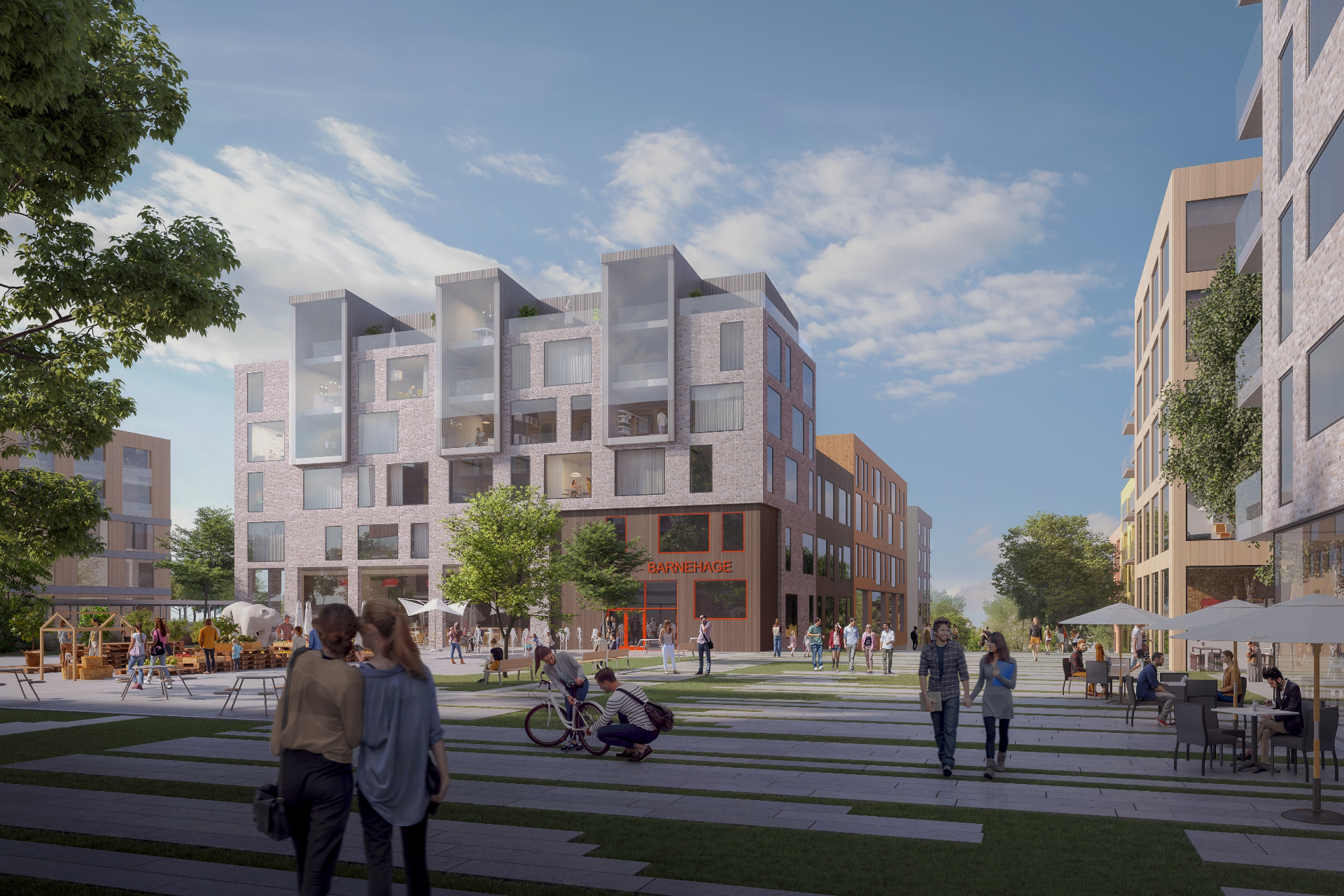 Folkeliv på torget mellom byggene på Ranheim Torg